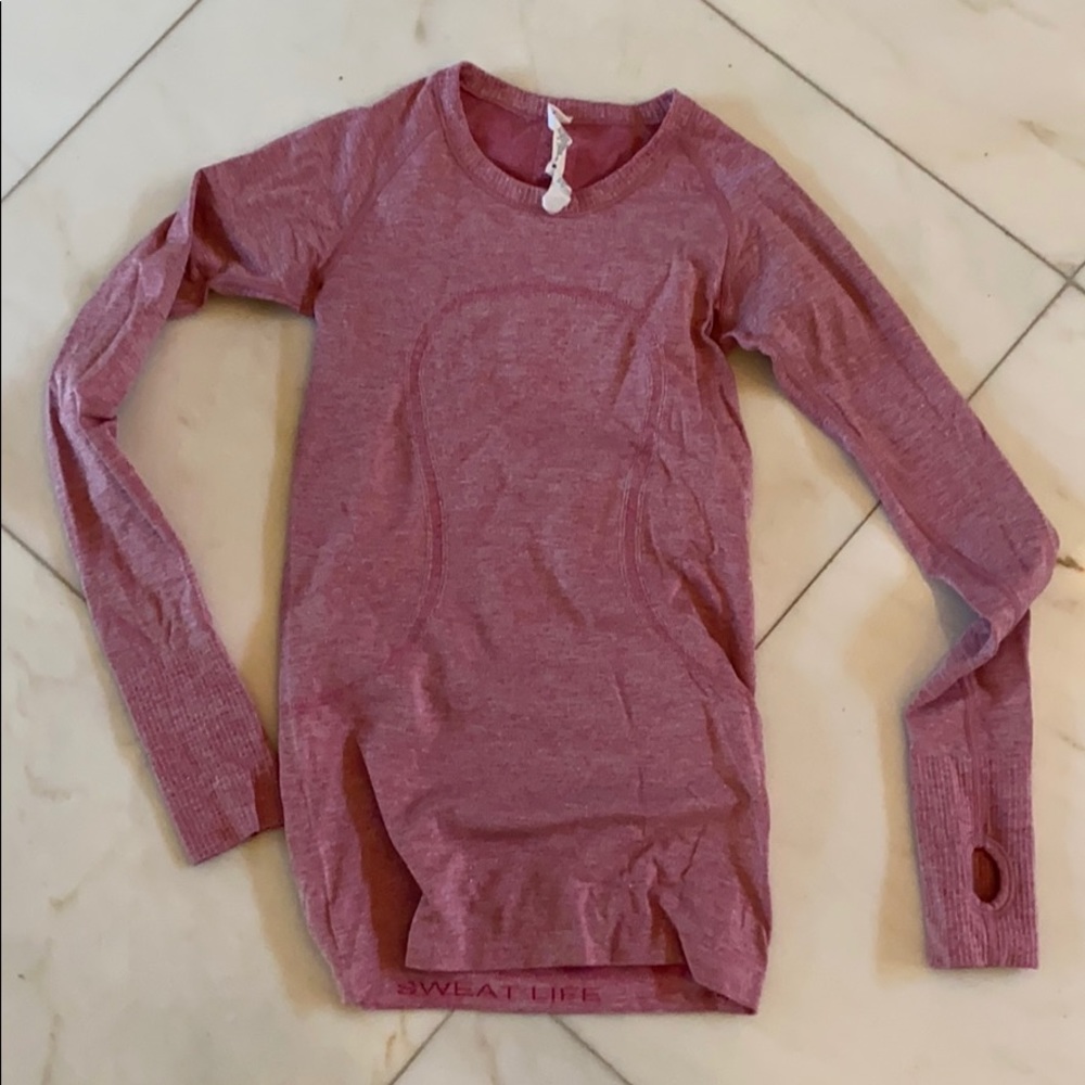 COPY - Lululemon top